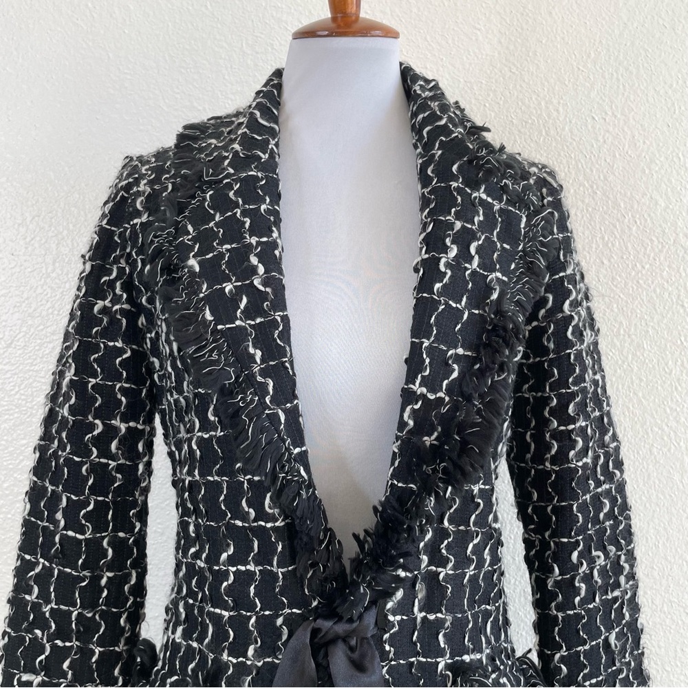 Newport News Long Jacket Wmns 4 Black White Textured Fringe Boho Luxury Quality - Picture 2 of 10